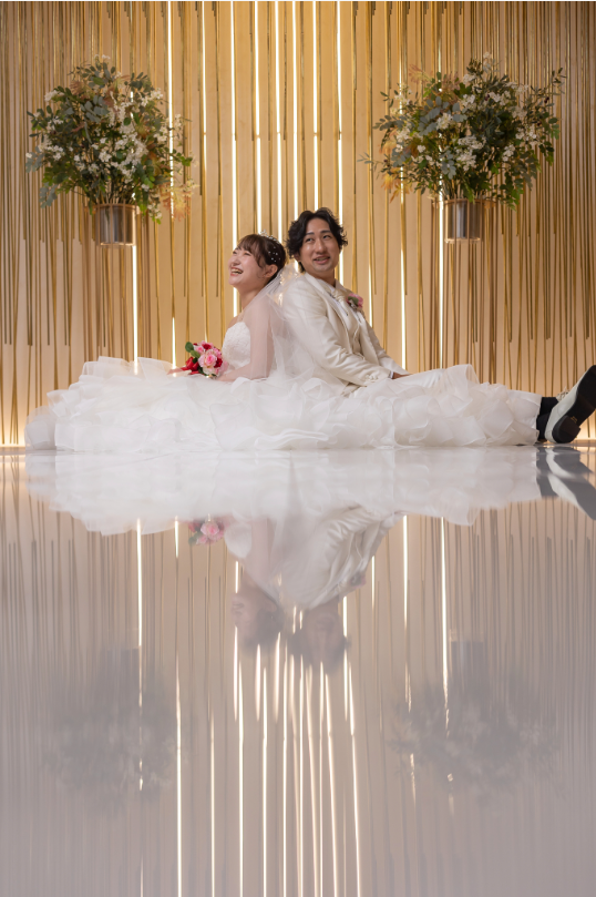 床に映るふたりの未来！ホワイトウェディング！！